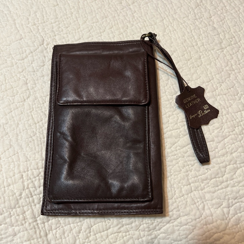 Bellini Rich Brown Leather Clutch Wristlet Purse Pockets New
